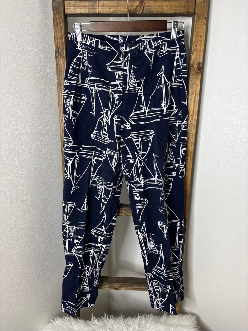 Talbots Navy and White Sailboat Print Casual Pants Size 6